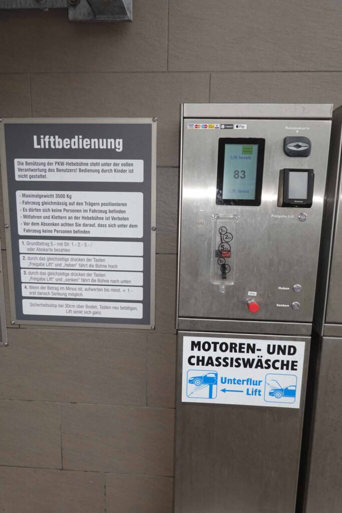 Senn Brunnen AG Autowaschanlage Bedienung Lift
